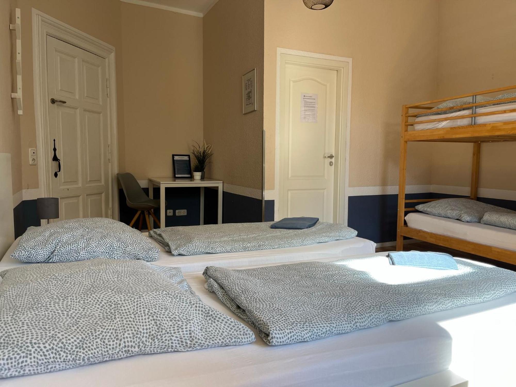Hostal Blue Doors Altstadt *